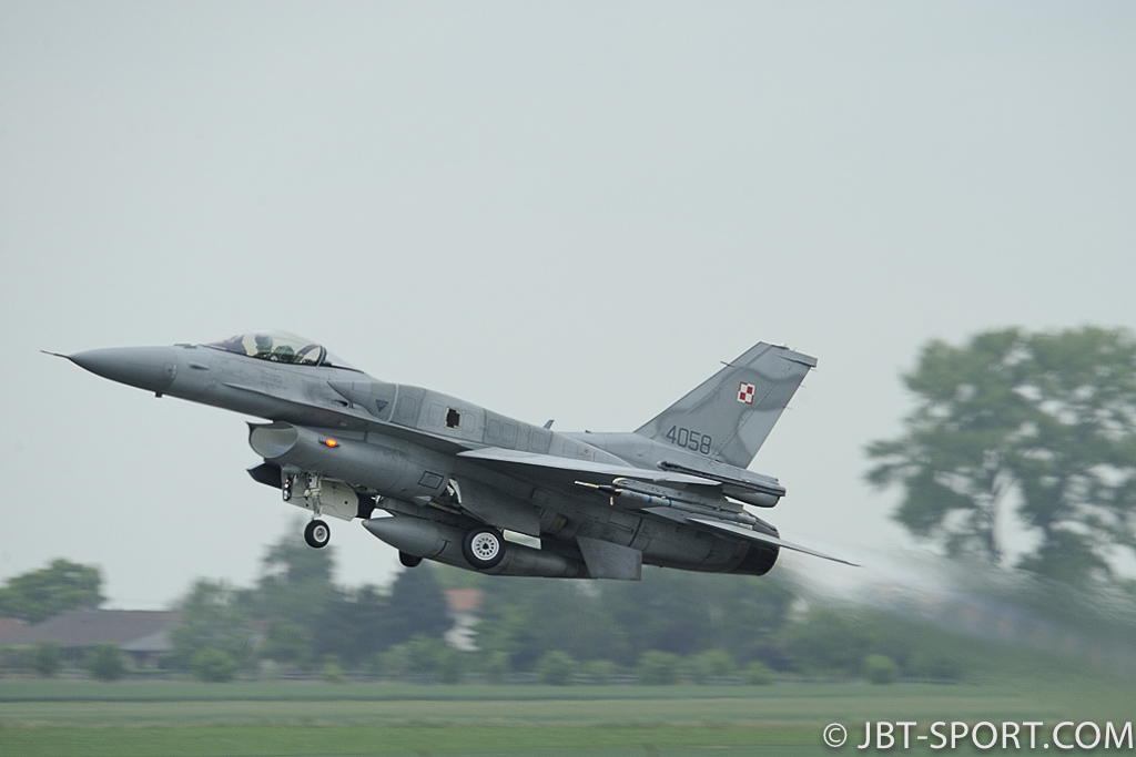 F16 - Pologne